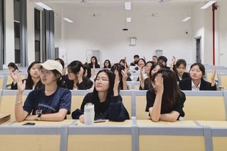 williamhill中文召开2026年上半年新...